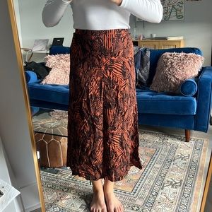 Wilfred Silk Slip Skirt - burnt orange and black pattern